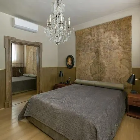 So Luxury דירה